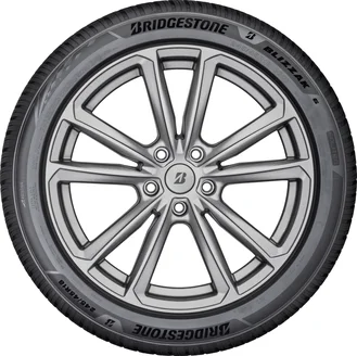 Bridgestone Blizzak 6 205/45 R17  88V XL