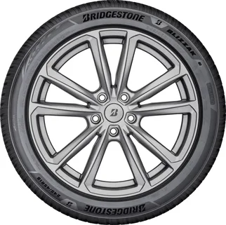Bridgestone Blizzak 6 215/45 R17  91V XL