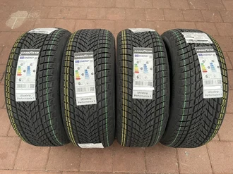 Goodyear UltraGrip Performance 3 185/55 R16  87T XL
