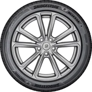 Bridgestone Blizzak 6 245/40 R18  97W XL
